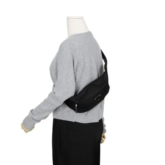 Triangle Logo Belt Bag - Picture 10 of 10